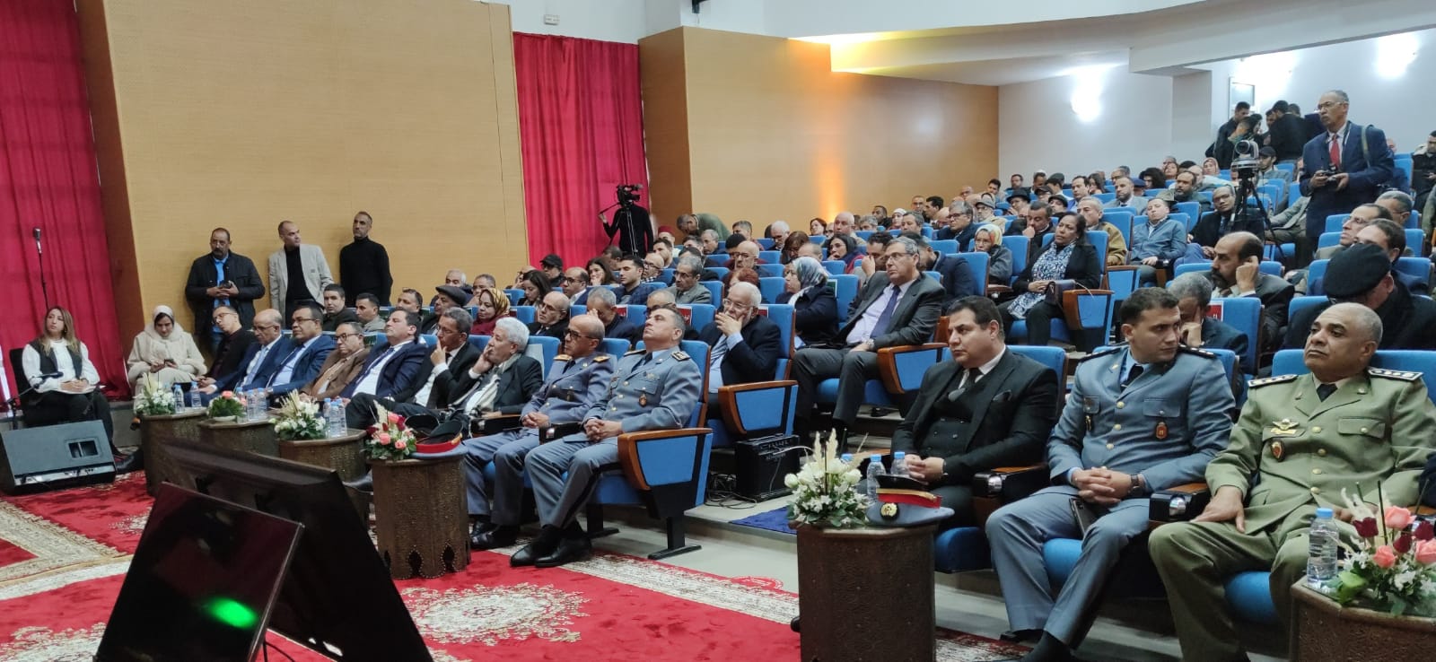 الميراوي ينصب أحمد موشطاشي رئيسا جديدا لجامعة المولى اسماعيل بمكناس الميراوي ينصب أحمد موشطاشي رئيسا جديدا لجامعة المولى اسماعيل بمكناس