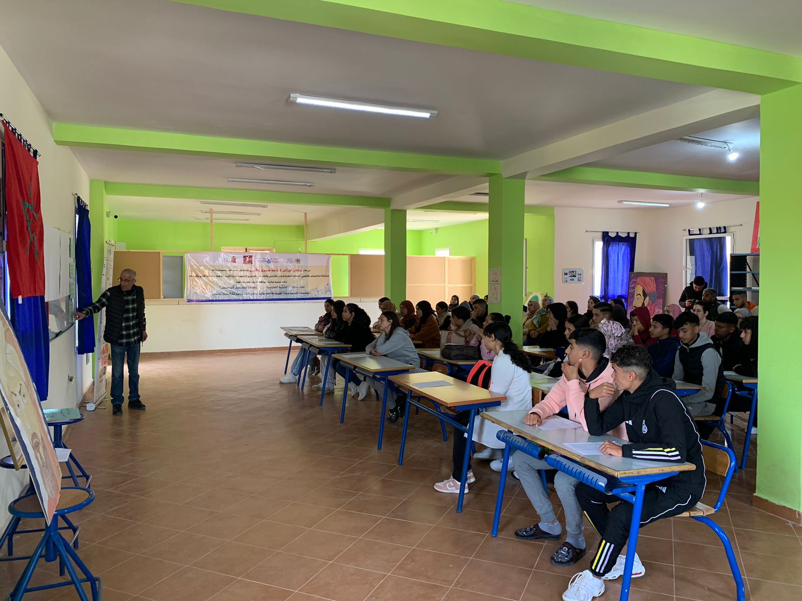 الخميسات.. لقاء حول ترسيخ الذاكرة الوطنية لدى الجيل الناشئ في إطار برنامج أوراش. الخميسات.. لقاء حول ترسيخ الذاكرة الوطنية لدى الجيل الناشئ في إطار برنامج أوراش.