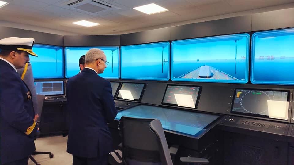 حفل تقطيع أول قطعة معدنية لدورية أعالي البحار 