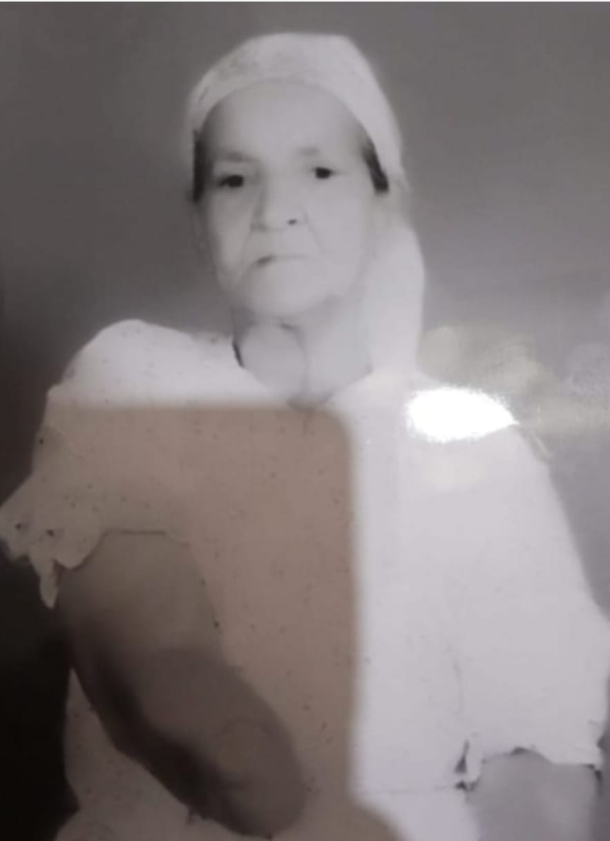 أية قيمة اعتبارية في لوحة تُشْبِهُ شواهد القبور لتخليد تاريخ المقاومة أمينة أبو رشيد؟ أية قيمة اعتبارية في لوحة تُشْبِهُ شواهد القبور لتخليد تاريخ المقاومة أمينة أبو رشيد؟