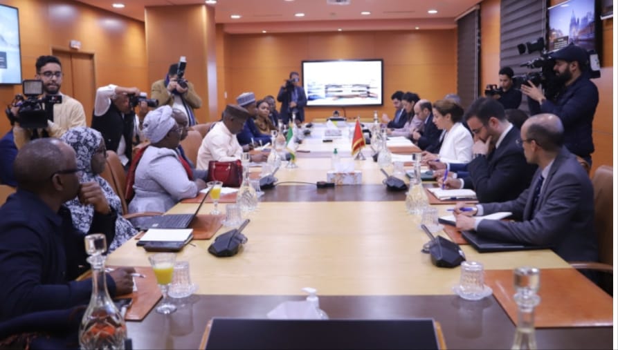 للوقوف على التقدم المحرز في مشروع أنبوب الغاز، وبعد مكالمة الملك.. رئيس نيجيريا يرسل وفداً حكومياً رفيعاً إلى المغرب