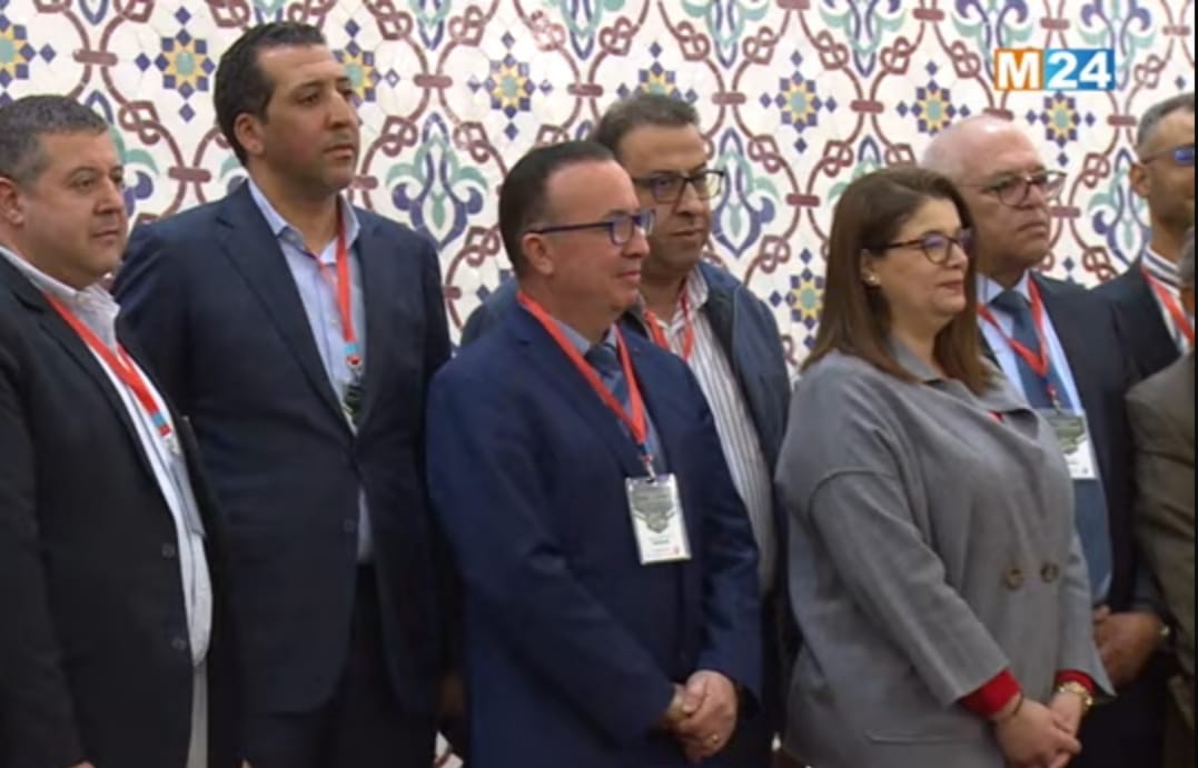 مهنيوا السياحة بجهة فاس مكناس يلتئمون و يتوافقون على احمد السنتيسي رئيسا للمجلس الجهوي للسياحة مهنيوا السياحة بجهة فاس مكناس يلتئمون و يتوافقون على احمد السنتيسي رئيسا للمجلس الجهوي للسياحة