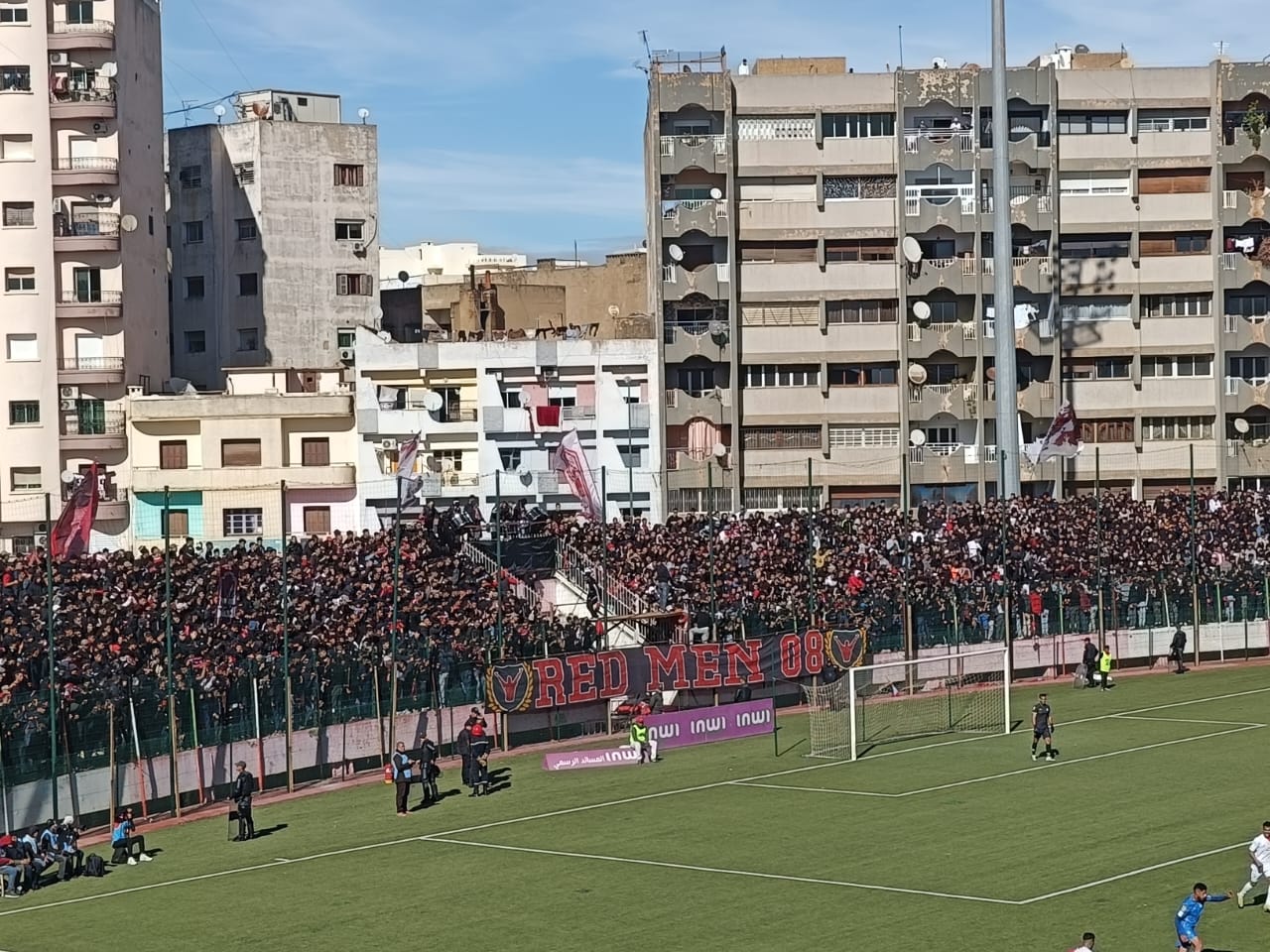 الكوديم يوسع الفارق عن كوكبة المطاردة بأربع نقاط.