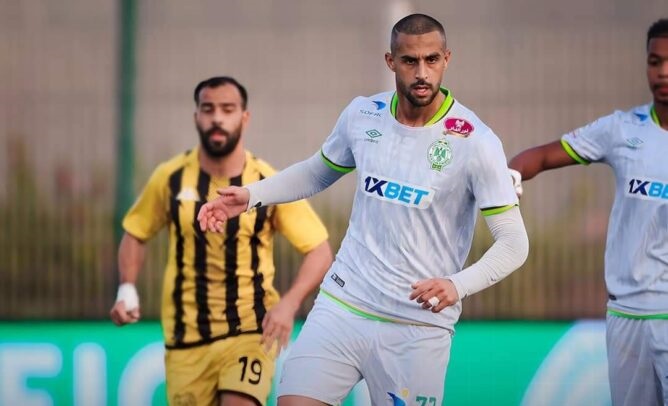 الرجاء يواصل ملاحقة الجيش في الصدارة بانتصاره أمام المغرب الفاسي