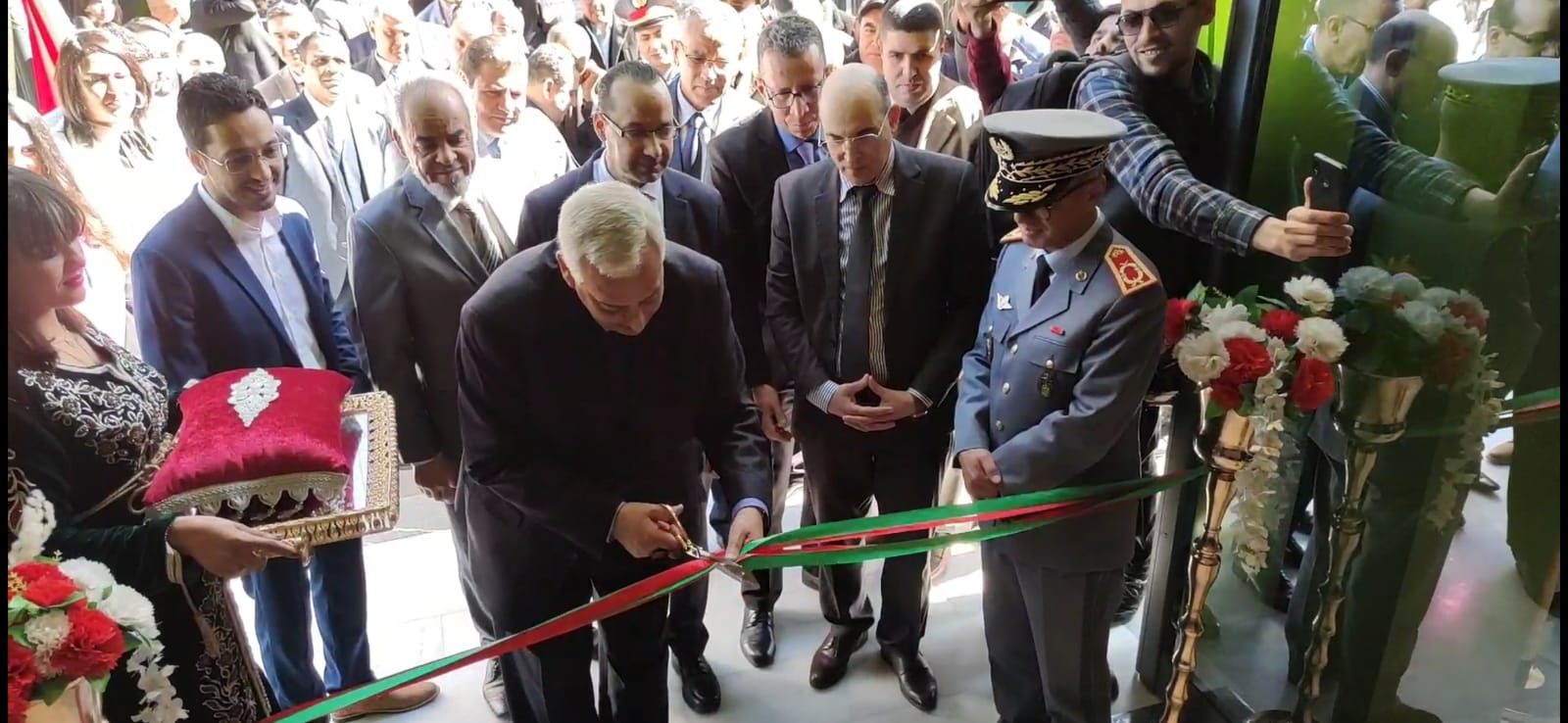 السيد عبد الغني الصبار عامل عمالة مكناس يفتتح قاعة رياضية جديدة للنساء والرجال بمواصفات عالية ومجهزة بكافة وسائل الراحة والترفيه وبأسعار مناسبة وسط مدينة مكناس السيد عبد الغني الصبار عامل عمالة مكناس يفتتح قاعة رياضية جديدة للنساء والرجال بمواصفات عالية ومجهزة بكافة وسائل الراحة والترفيه وبأسعار مناسبة وسط مدينة مكناس