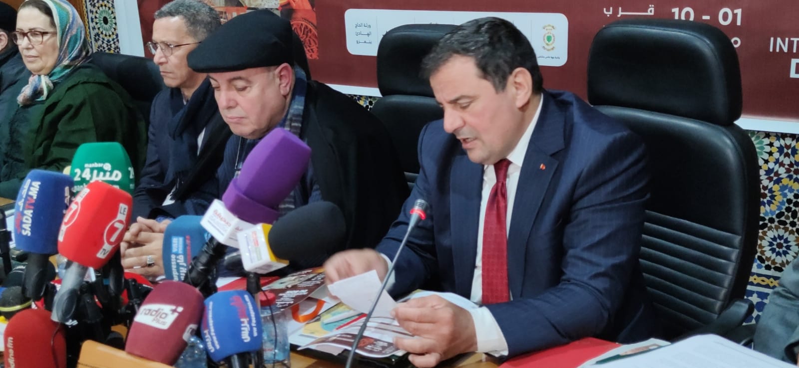 في ندوة صحفية..الدكتور عبدالمالك البوطيين رئيس غرفة الصناعة التقليدية بجهة فاس مكناس يسلط الضوء على مستجدات الدورة الخامسة للمعرض الدولي للخشب الدي ستحتضنه العاصمة الاسماعيلية مكناس من فاتح مارس الى غاية العاشر منه