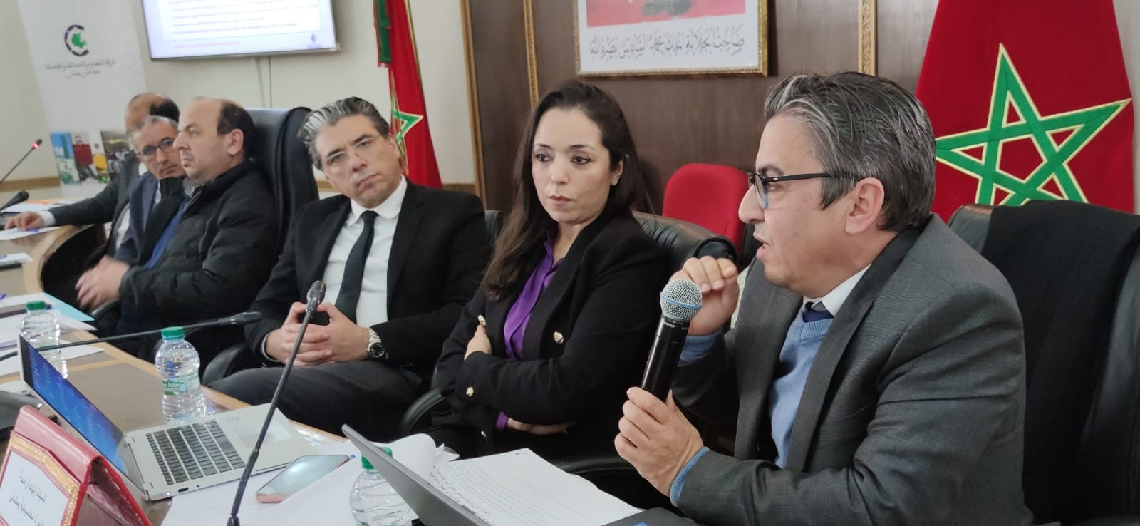 اللقاء التواصلي حول الأحكام الضريبية الرئيسية بقانون المالية لسنة 2024 بملحقة الغرفة بمكناس