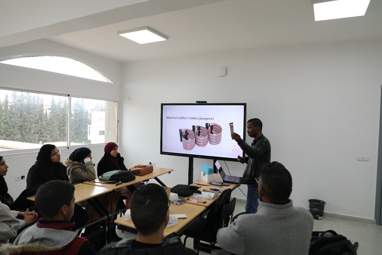 انطلاق نادي ربوتيك في المدرسة العليا للأساتذة بمكناس والقادم أفضل انطلاق نادي ربوتيك في المدرسة العليا للأساتذة بمكناس والقادم أفضل