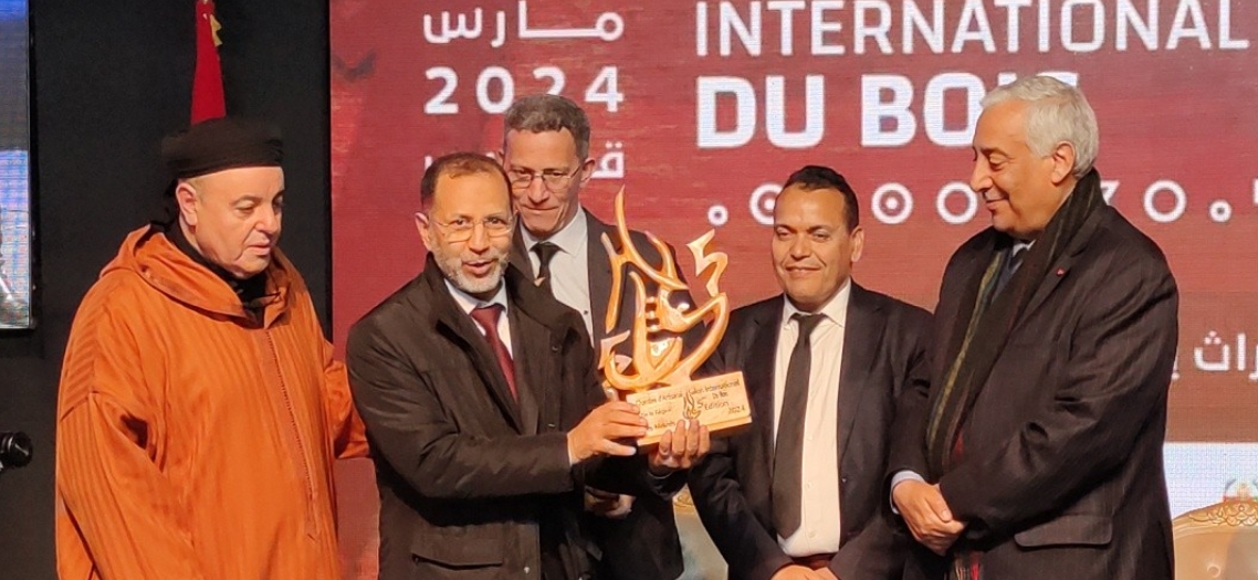 والي جهة فاس مكناس وعامل عمالة مكناس يشرفان على افتتاح فعاليات الدورة الخامسة من المعرض الدولي للخشب والي جهة فاس مكناس وعامل عمالة مكناس يشرفان على افتتاح فعاليات الدورة الخامسة من المعرض الدولي للخشب