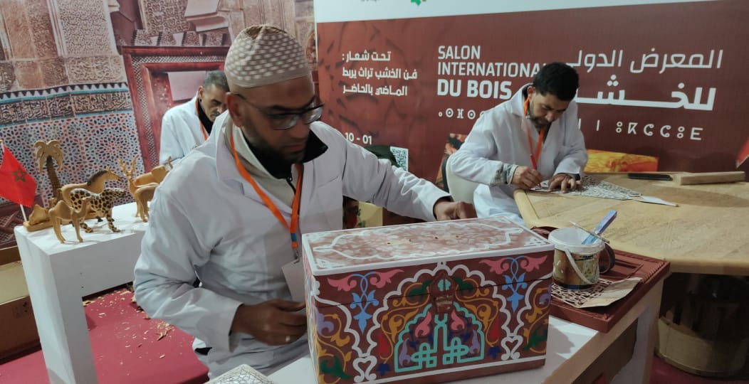 والي جهة فاس مكناس وعامل عمالة مكناس يشرفان على افتتاح فعاليات الدورة الخامسة من المعرض الدولي للخشب والي جهة فاس مكناس وعامل عمالة مكناس يشرفان على افتتاح فعاليات الدورة الخامسة من المعرض الدولي للخشب