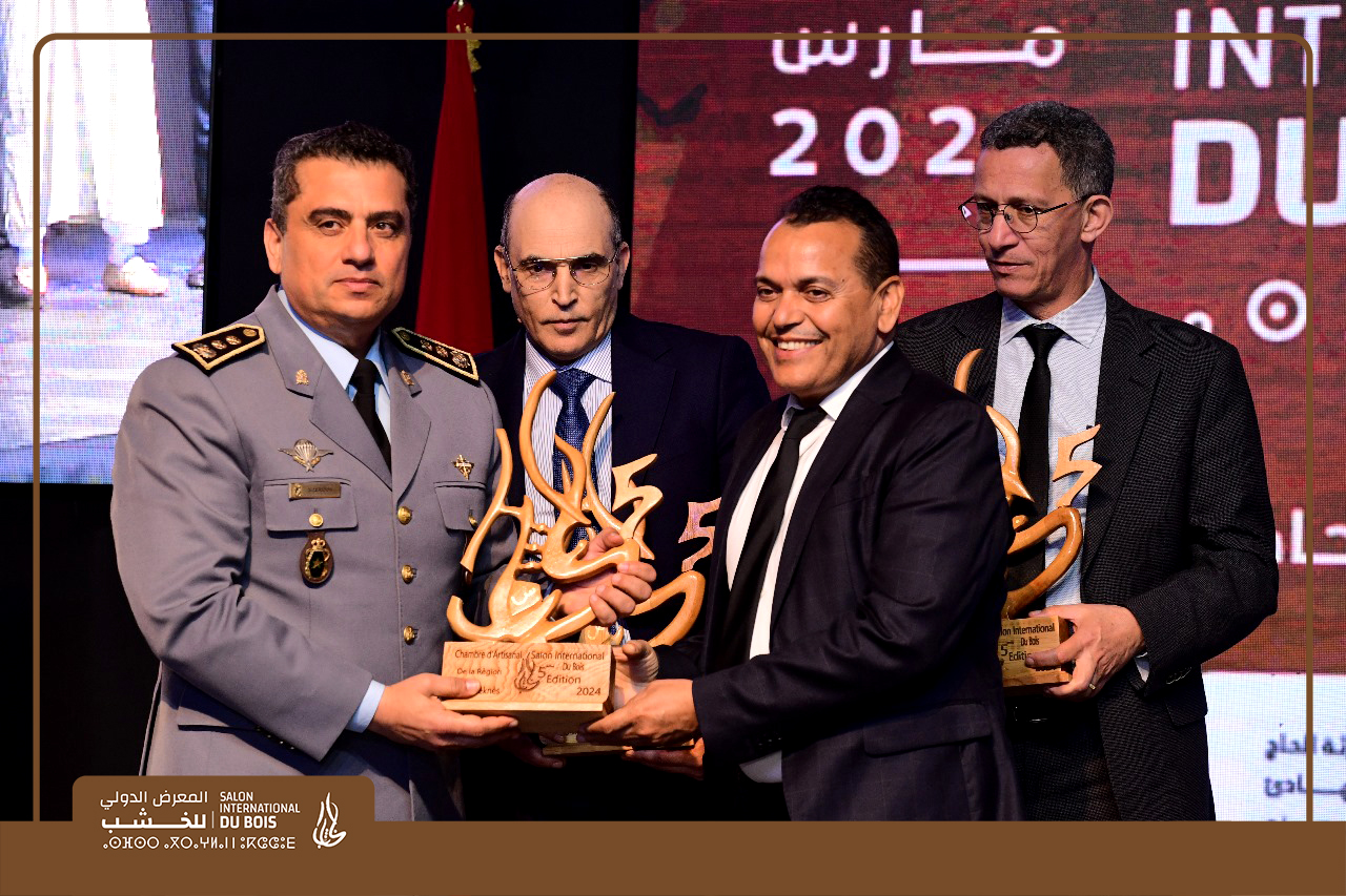 والي جهة فاس مكناس وعامل عمالة مكناس يشرفان على افتتاح فعاليات الدورة الخامسة من المعرض الدولي للخشب والي جهة فاس مكناس وعامل عمالة مكناس يشرفان على افتتاح فعاليات الدورة الخامسة من المعرض الدولي للخشب