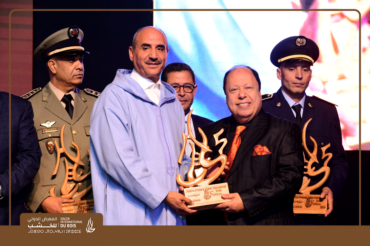 والي جهة فاس مكناس وعامل عمالة مكناس يشرفان على افتتاح فعاليات الدورة الخامسة من المعرض الدولي للخشب والي جهة فاس مكناس وعامل عمالة مكناس يشرفان على افتتاح فعاليات الدورة الخامسة من المعرض الدولي للخشب