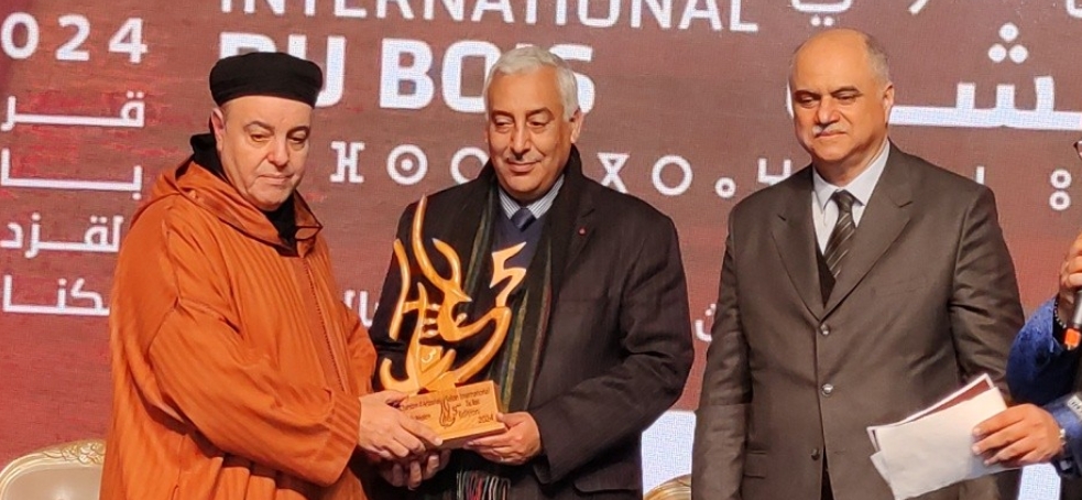 فعاليات  النسخة 5 لمعرض الخشب تتواصل بمكناس    عبد المالك البوطيين  :التوجه نحو معارض موضوعاتية متخصصة ، إضافة نوعية في مجال تسويق وتثمين منتجات الصناعة التقليدية  والخشب على وجه الخصوص