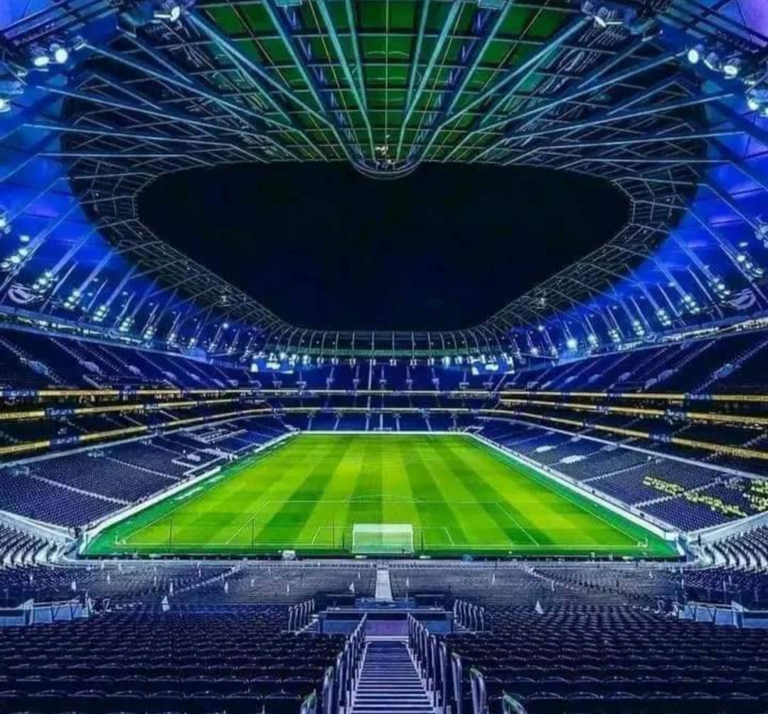 هل هنالك بدايات التوصيف القانوني للملعب الكبير بمكناس؟