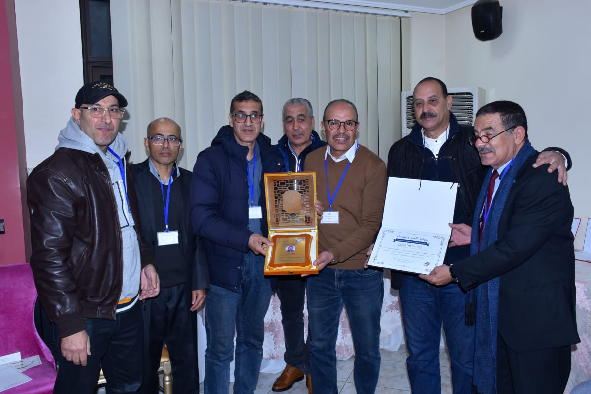 إعلاميون أكاديميون وفاعلون رياضيون ومنتخبون ومجتمع مدني يناقشون الوضع الرياضي والاعلامي ويقترحون الحلول بمكناس إعلاميون أكاديميون وفاعلون رياضيون ومنتخبون ومجتمع مدني يناقشون الوضع الرياضي والاعلامي ويقترحون الحلول بمكناس