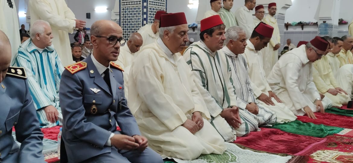 عامل عمالة مكناس  السيد عبد الغني الصبار يترأس بمسجد ” الحسن الثاني ” حفلا دينيا إحياء لليلة القدر المباركة