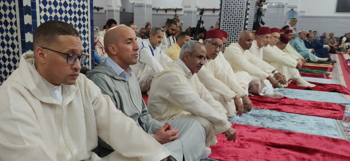 عامل عمالة مكناس  السيد عبد الغني الصبار يترأس بمسجد ” الحسن الثاني ” حفلا دينيا إحياء لليلة القدر المباركة