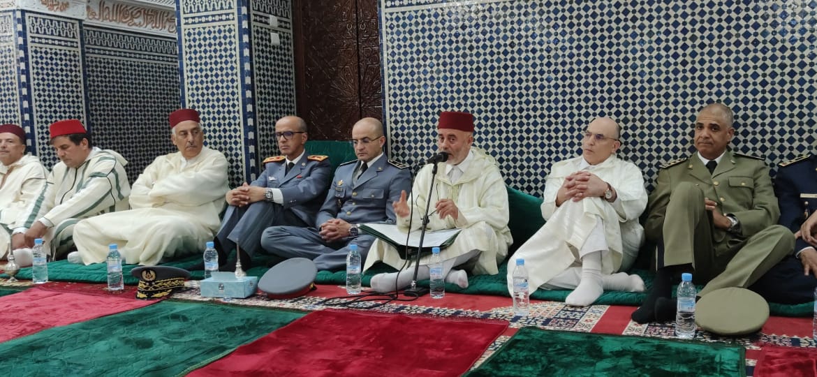 عامل عمالة مكناس  السيد عبد الغني الصبار يترأس بمسجد ” الحسن الثاني ” حفلا دينيا إحياء لليلة القدر المباركة