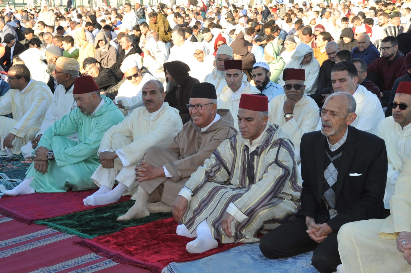 عامل عمالة مكناس يؤدي صلاة عيد الفطر بمصلى المنظر الجميل عامل عمالة مكناس يؤدي صلاة عيد الفطر بمصلى المنظر الجميل