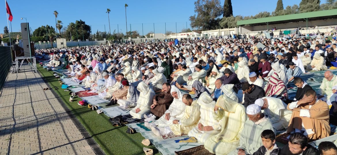 عامل عمالة مكناس يؤدي صلاة عيد الفطر بمصلى المنظر الجميل عامل عمالة مكناس يؤدي صلاة عيد الفطر بمصلى المنظر الجميل