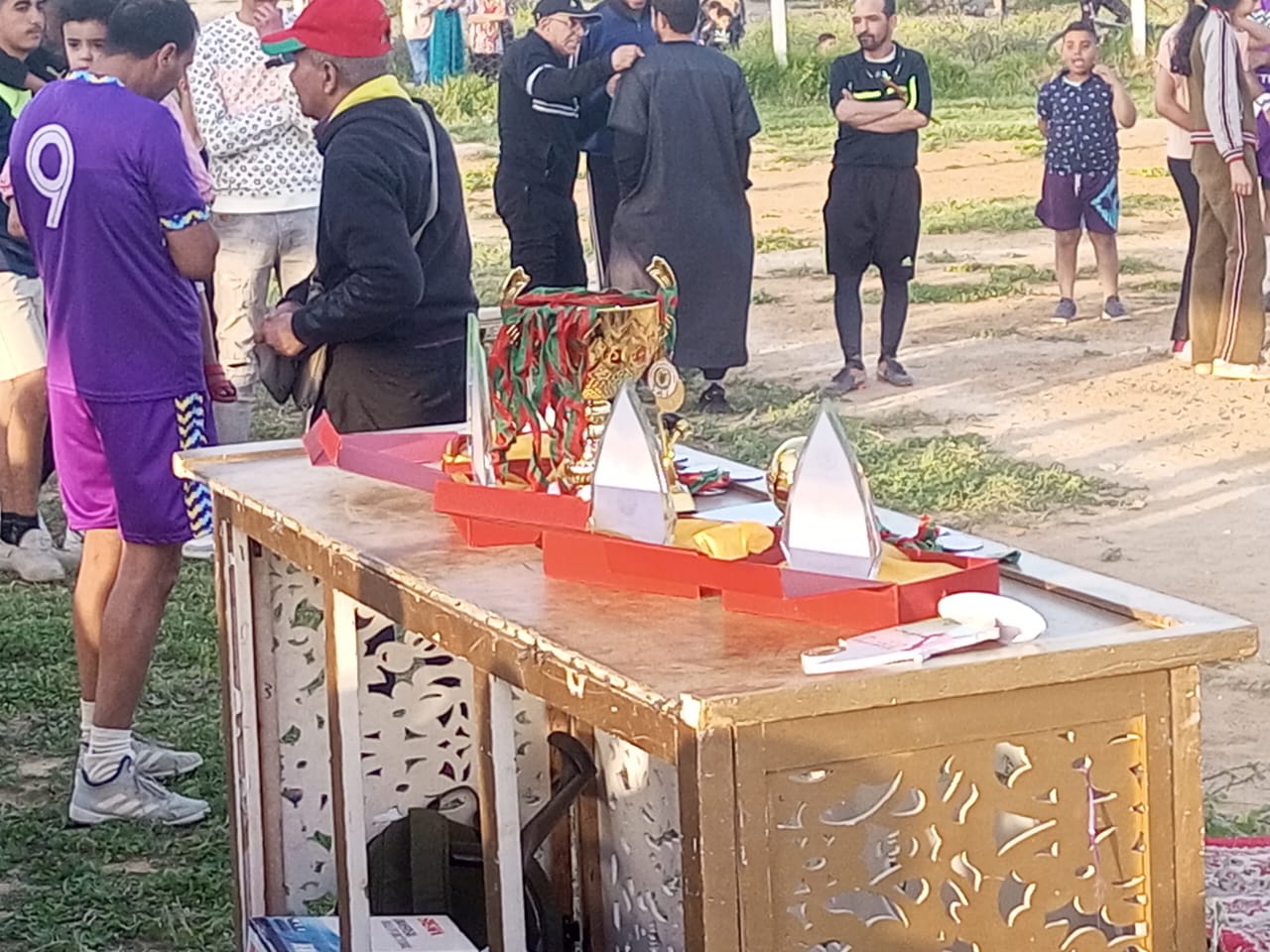 الحفل الختامي لدوري الجيل الذهبي الإسماعيلي الرمضاني في نسخته الثالثة تحت شعار : الرياضة، تضامن.تسامح .تعايش.ووفاء مع تكريم ثلة من الوجوه الرياضية المكناسية الحفل الختامي لدوري الجيل الذهبي الإسماعيلي الرمضاني في نسخته الثالثة تحت شعار : الرياضة، تضامن.تسامح .تعايش.ووفاء مع تكريم ثلة من الوجوه الرياضية المكناسية