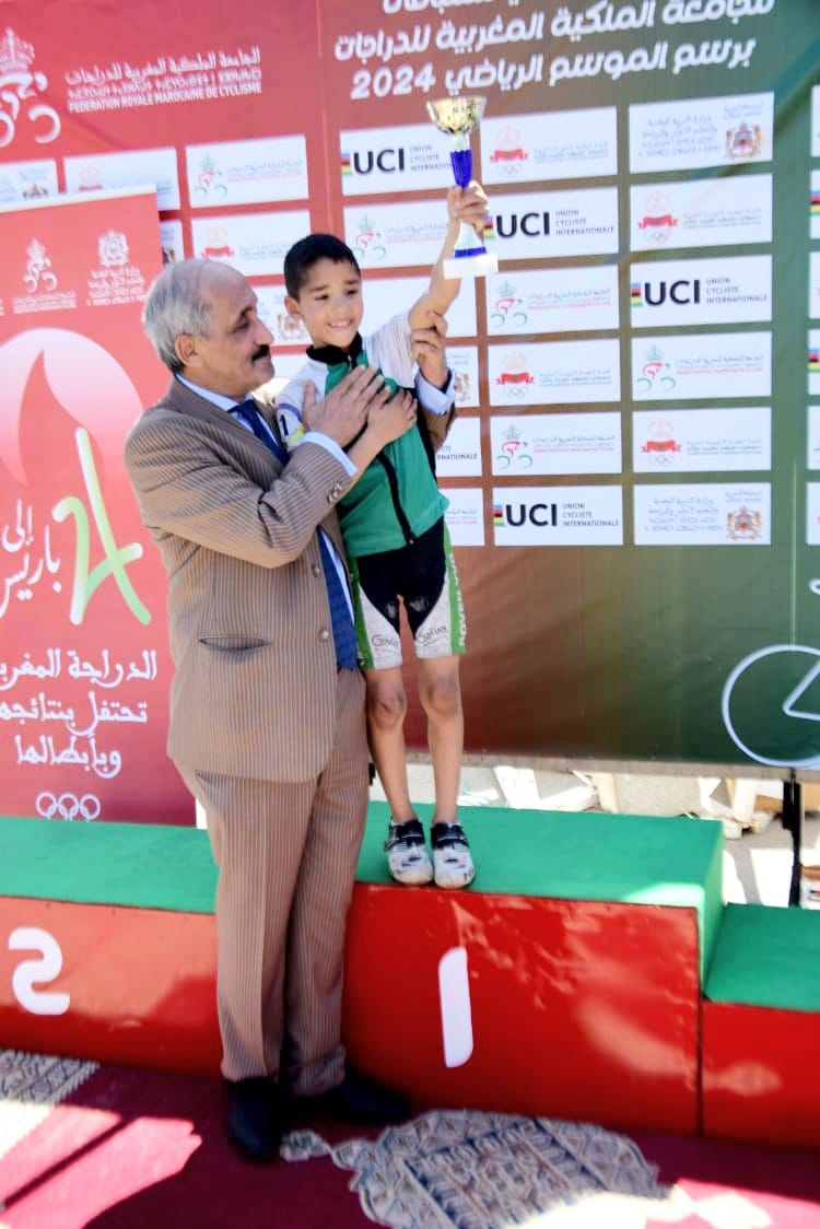 اختتام منافسات السباق الوطني الثاني للدراجات بالخميسات اختتام منافسات السباق الوطني الثاني للدراجات بالخميسات