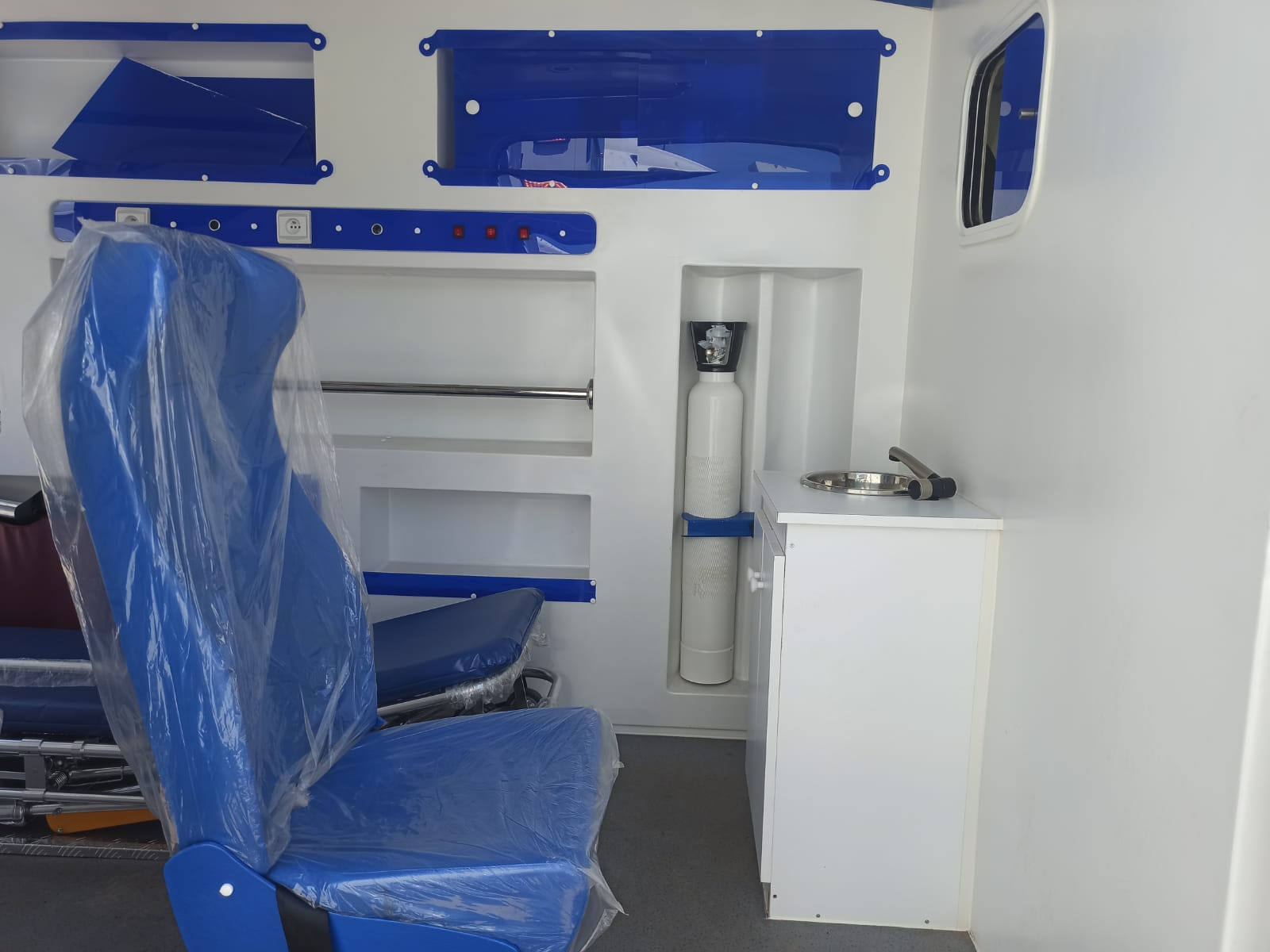 تغطية صحية واسعة لاحتضان المعرض الدولي للفلاحة بمكناس رشيد تكروث: المندوب الاقليمي لوزارة الصحة والحماية الاجتماعية بمكناس عبأنا أطقم صحية متخصصة وأسطول سيارات للإسعاف داخل وخارج فضاء المعرض مع وضع رهن الإشارة لأقسام بكاملها بكل من مستشفى محمد الخامس ومستشفى سيدي سعيد تغطية صحية واسعة لاحتضان المعرض الدولي للفلاحة بمكناس رشيد تكروث: المندوب الاقليمي لوزارة الصحة والحماية الاجتماعية بمكناس عبأنا أطقم صحية متخصصة وأسطول سيارات للإسعاف داخل وخارج فضاء المعرض مع وضع رهن الإشارة لأقسام بكاملها بكل من مستشفى محمد الخامس ومستشفى سيدي سعيد