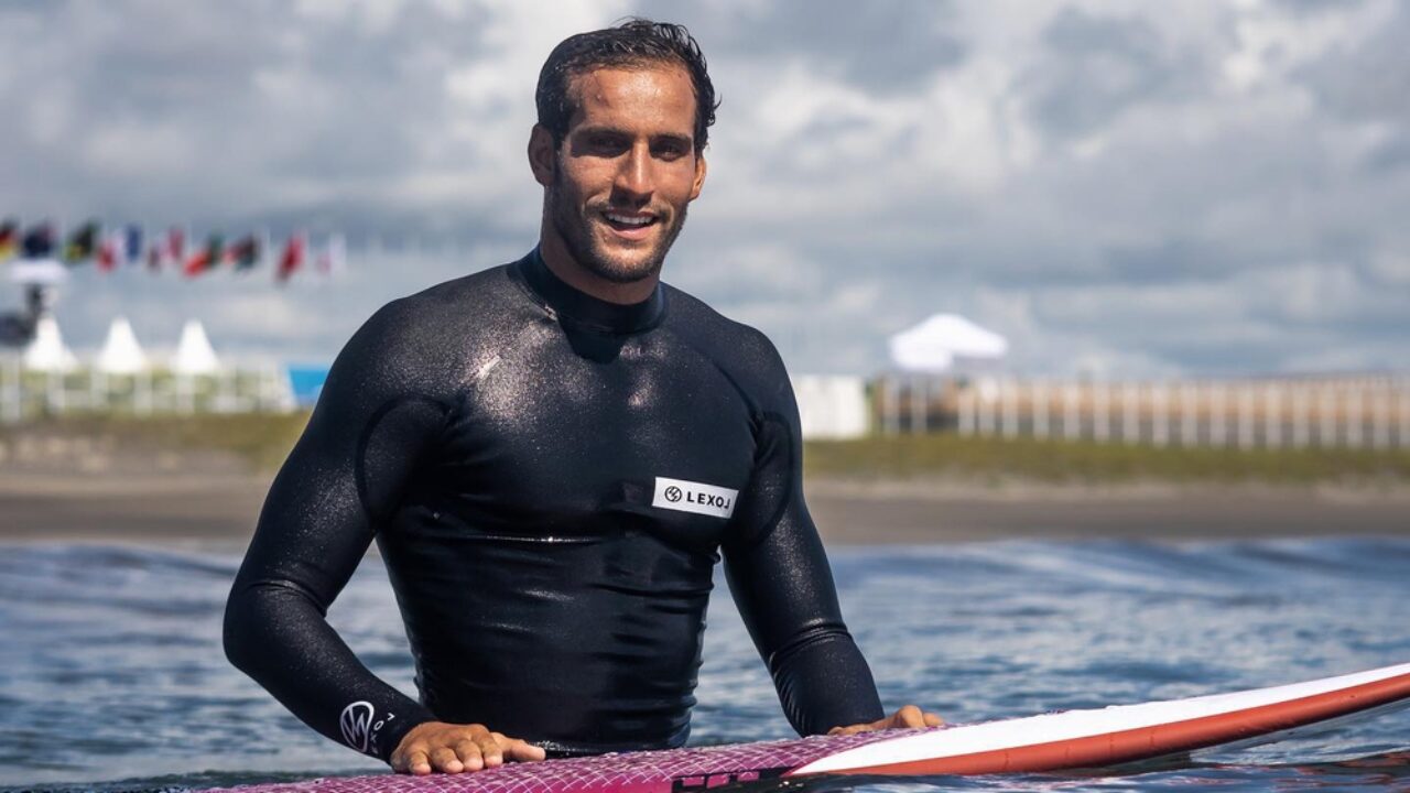 ركوب الأمواج .. المغربي رمزي بوخيام يواصل التألق بتأهله للجولات الأخيرة للعصبة الدولية 2024 ركوب الأمواج .. المغربي رمزي بوخيام يواصل التألق بتأهله للجولات الأخيرة للعصبة الدولية 2024