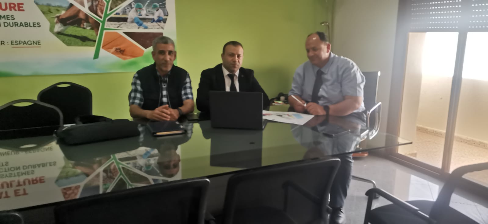 تغطية صحية واسعة لاحتضان المعرض الدولي للفلاحة بمكناس رشيد تكروث: المندوب الاقليمي لوزارة الصحة والحماية الاجتماعية بمكناس عبأنا أطقم صحية متخصصة وأسطول سيارات للإسعاف داخل وخارج فضاء المعرض مع وضع رهن الإشارة لأقسام بكاملها بكل من مستشفى محمد الخامس ومستشفى سيدي سعيد تغطية صحية واسعة لاحتضان المعرض الدولي للفلاحة بمكناس رشيد تكروث: المندوب الاقليمي لوزارة الصحة والحماية الاجتماعية بمكناس عبأنا أطقم صحية متخصصة وأسطول سيارات للإسعاف داخل وخارج فضاء المعرض مع وضع رهن الإشارة لأقسام بكاملها بكل من مستشفى محمد الخامس ومستشفى سيدي سعيد