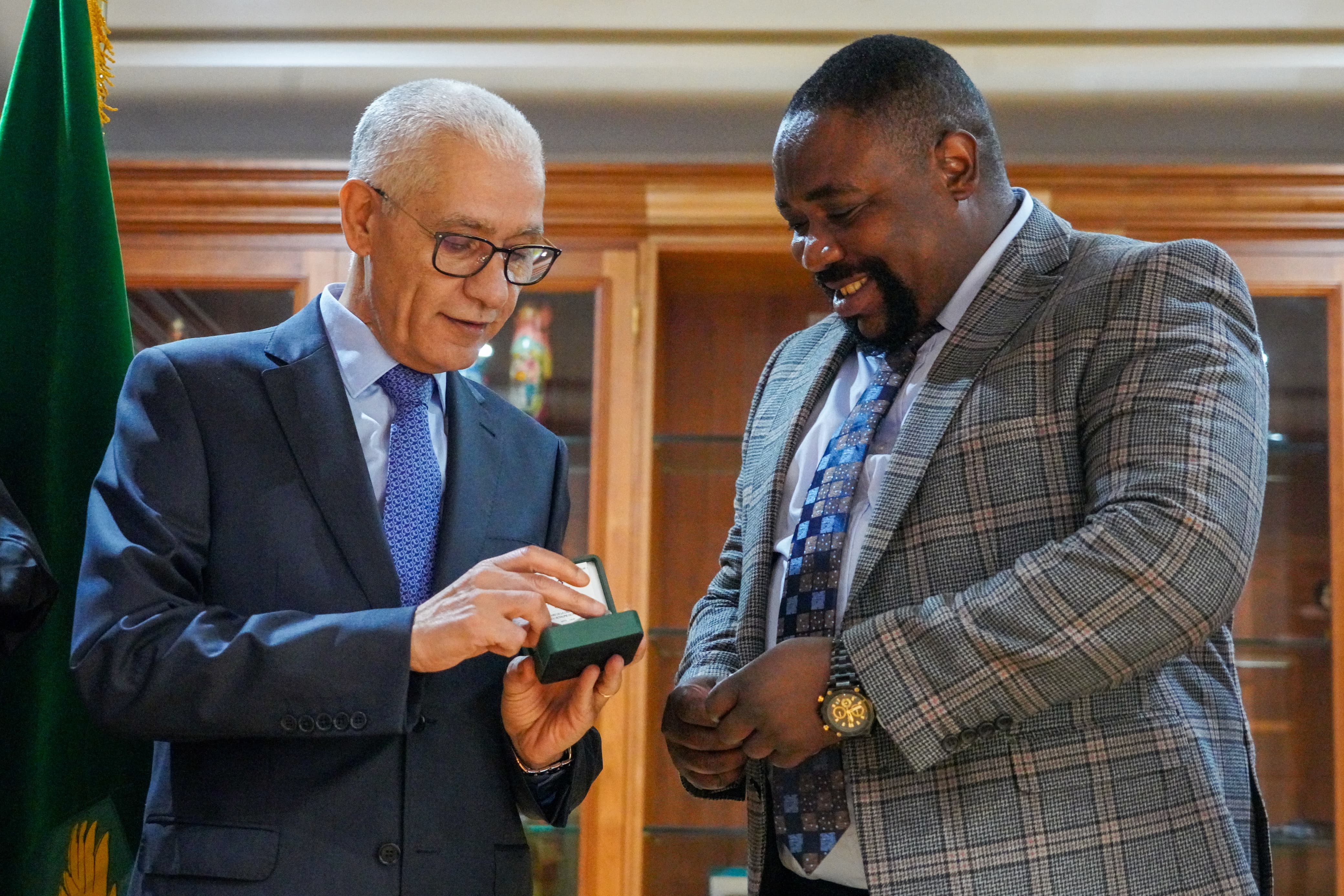 رئيس مجلس النواب يستقبل وفدا عن لجنة الفلاحة بالجمعية الوطنية لجمهورية زامبيا رئيس مجلس النواب يستقبل وفدا عن لجنة الفلاحة بالجمعية الوطنية لجمهورية زامبيا