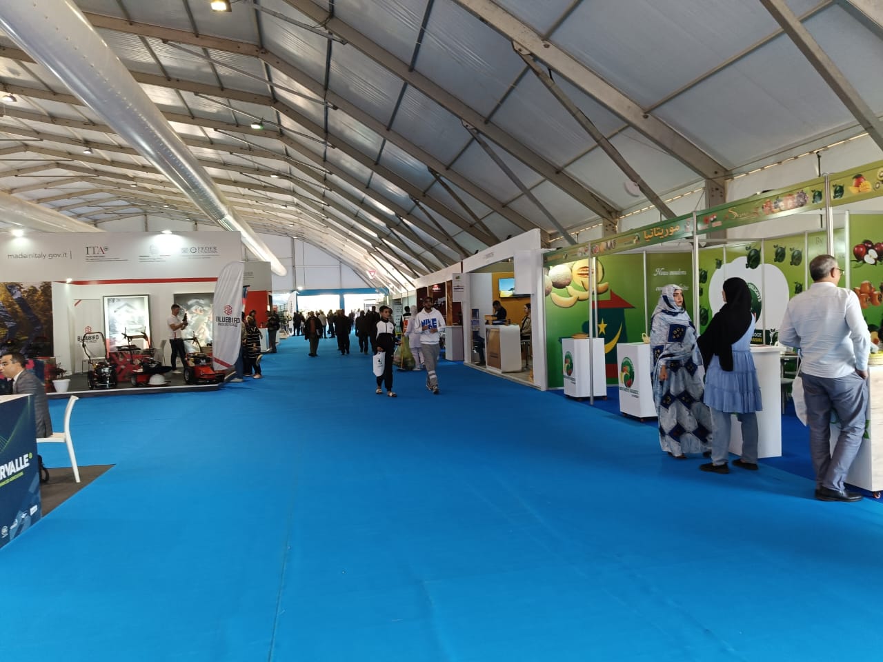 غياب جلسة المناظرة الفلاحية بمكناس في فعاليات الملتقى الدولي للفلاحة بالمغرب في دورته 16.