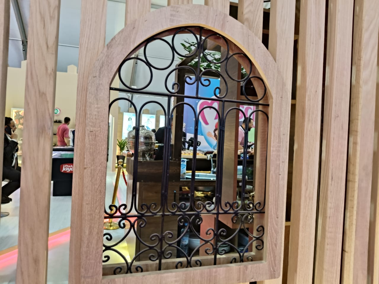 غياب جلسة المناظرة الفلاحية بمكناس في فعاليات الملتقى الدولي للفلاحة بالمغرب في دورته 16.