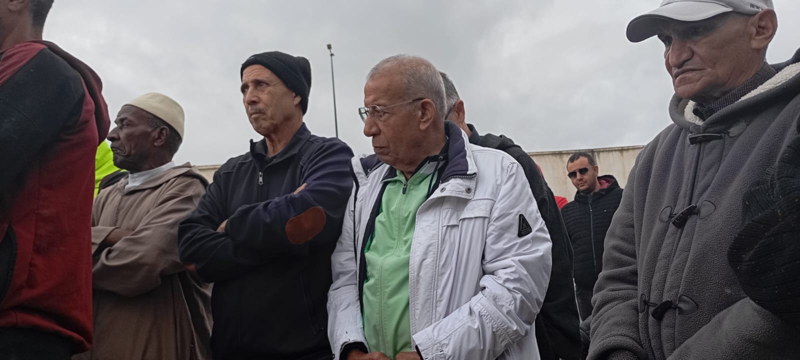 جنازة والد أحمد طاهري تؤلف بين مختلف أطياف القوى السياسية بمكناس وأبناء العاصمة الإسماعيلية يلتئمون في محفل لمواسات عائلة الطاهري جنازة والد أحمد طاهري تؤلف بين مختلف أطياف القوى السياسية بمكناس وأبناء العاصمة الإسماعيلية يلتئمون في محفل لمواسات عائلة الطاهري