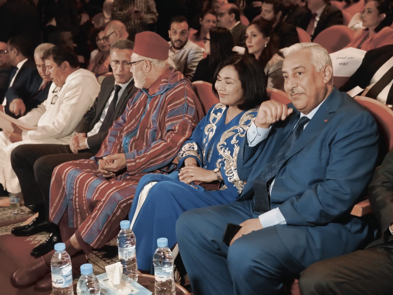 الممثل محمد ناجي في منصة تكريمات مهرجان مكناس للدراما التلفزية يقول: فِيمَا تَنْدَخَلْ دَخْلَةُ مَكْنَاسْ لَحْمِي تَا يَتْشَّوَكْ... !! الممثل محمد ناجي في منصة تكريمات مهرجان مكناس للدراما التلفزية يقول: فِيمَا تَنْدَخَلْ دَخْلَةُ مَكْنَاسْ لَحْمِي تَا يَتْشَّوَكْ... !!