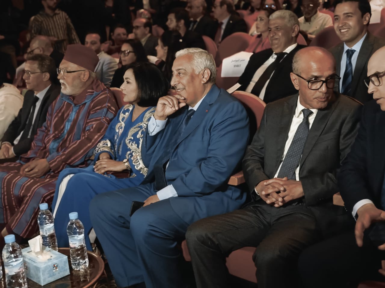 الممثل محمد ناجي في منصة تكريمات مهرجان مكناس للدراما التلفزية يقول: فِيمَا تَنْدَخَلْ دَخْلَةُ مَكْنَاسْ لَحْمِي تَا يَتْشَّوَكْ... !! الممثل محمد ناجي في منصة تكريمات مهرجان مكناس للدراما التلفزية يقول: فِيمَا تَنْدَخَلْ دَخْلَةُ مَكْنَاسْ لَحْمِي تَا يَتْشَّوَكْ... !!