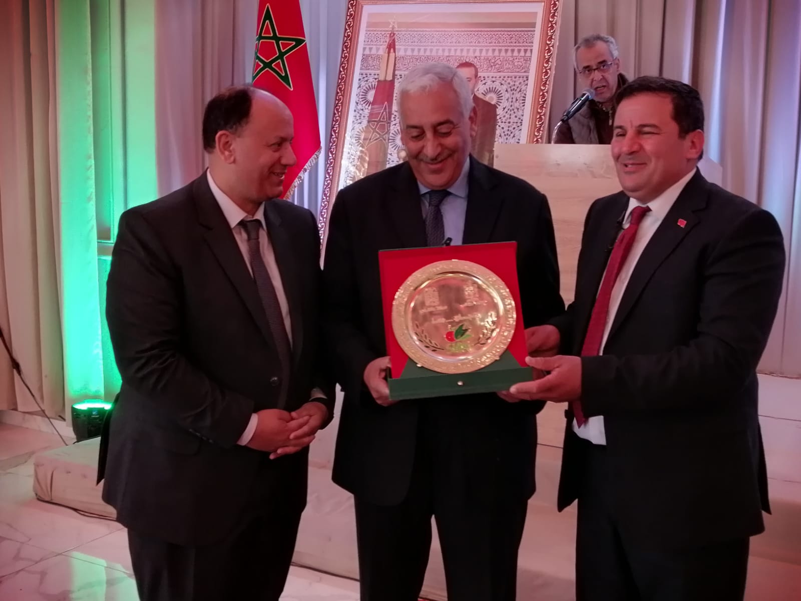 جماعة مكناس تكرس ثقافة الاعتراف وتشكر الداعمين والمشاركين في إنجاح المعرض الدولي للفلاحة بمكناس جماعة مكناس تكرس ثقافة الاعتراف وتشكر الداعمين والمشاركين في إنجاح المعرض الدولي للفلاحة بمكناس