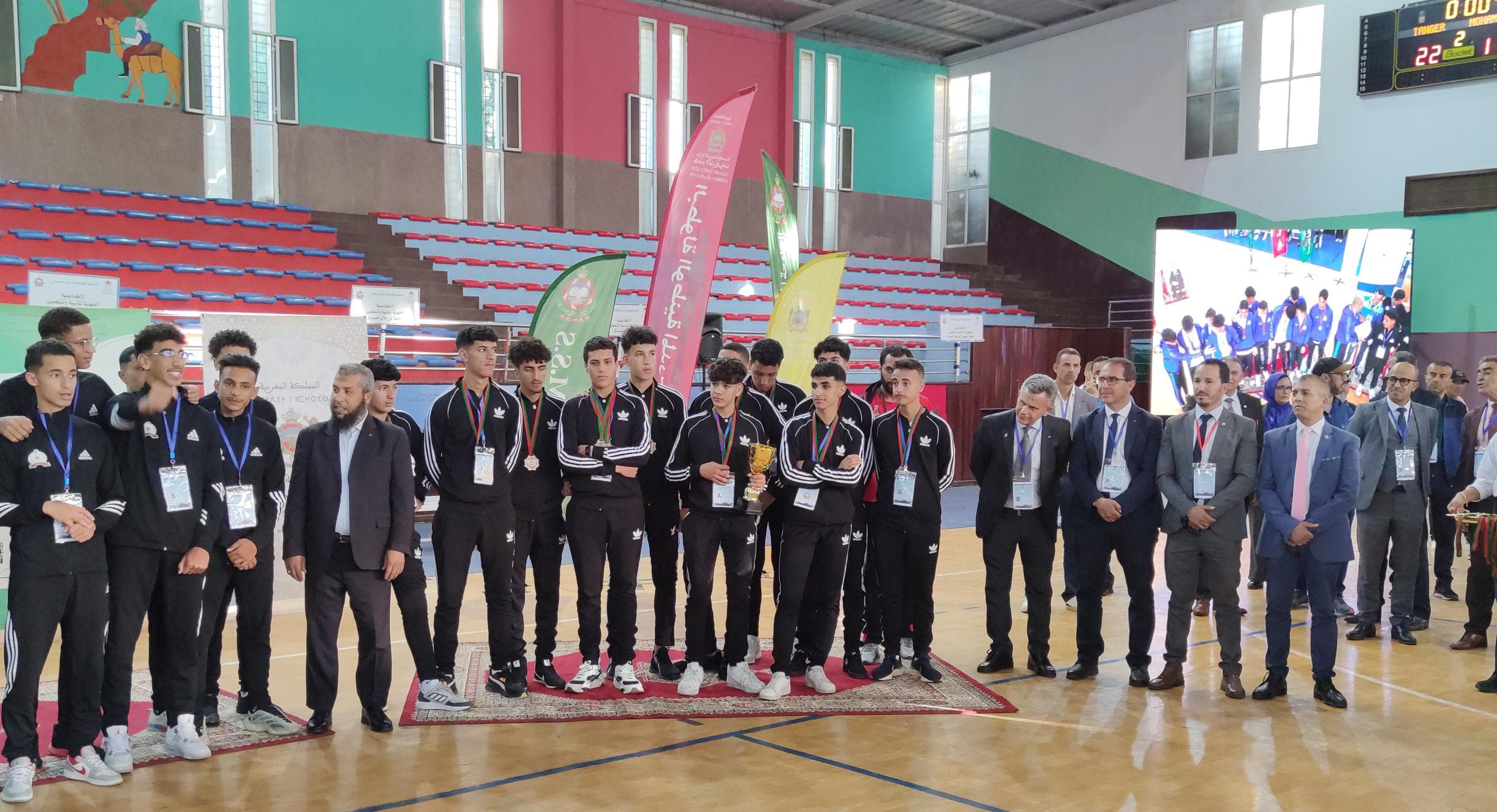 إسدال الستار على فعاليات البطولة الوطنية المدرسية بمكناس بمشاركة 600 تلميذ وتلميذة من مختلف ربوع المملكة إسدال الستار على فعاليات البطولة الوطنية المدرسية بمكناس بمشاركة 600 تلميذ وتلميذة من مختلف ربوع المملكة