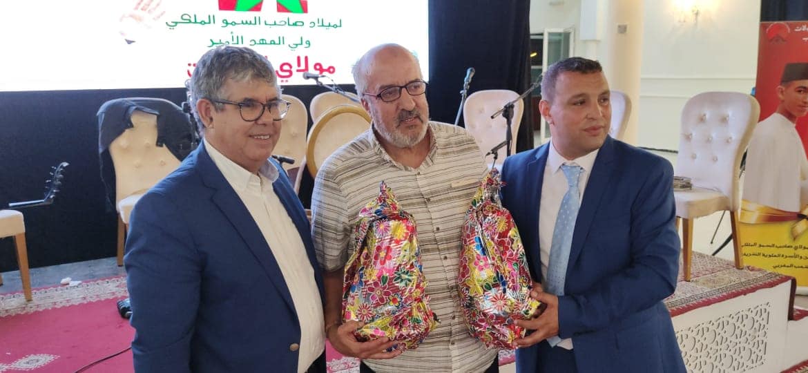 الرابطة الوطنية لمقاولات النقل الطرقي بالمغرب تكرم بمكناس وجوه إعلامية وفنية    في ذكرى ميلاد ولي العهد