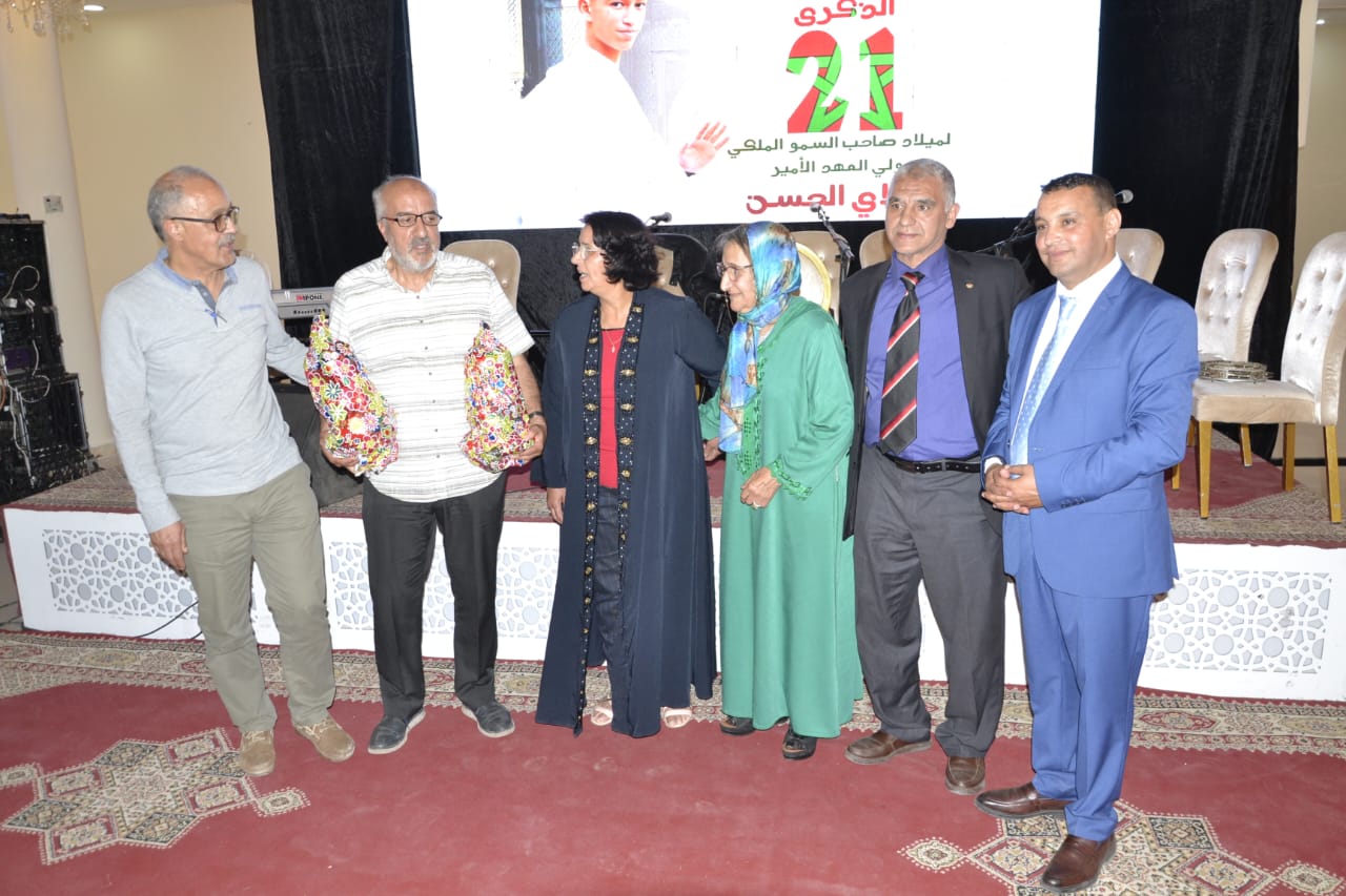 الرابطة الوطنية لمقاولات النقل الطرقي بالمغرب تكرم بمكناس وجوه إعلامية وفنية    في ذكرى ميلاد ولي العهد