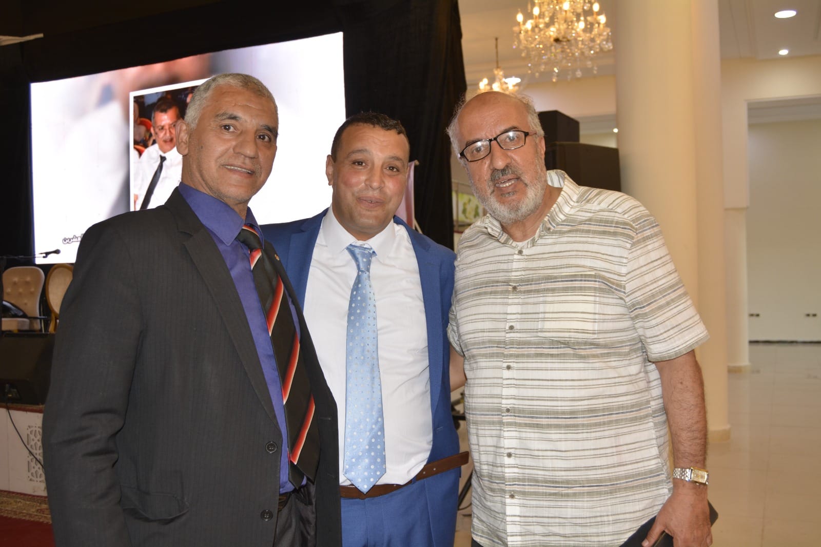 الرابطة الوطنية لمقاولات النقل الطرقي بالمغرب تكرم بمكناس وجوه إعلامية وفنية    في ذكرى ميلاد ولي العهد