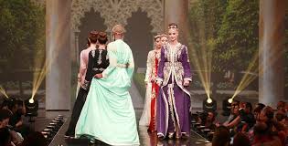 مراكش .. عرض “قفطان 2024” في نسخته الرابعة و العشرين يبرز غنى وأصالة القفطان المغربي مراكش .. عرض “قفطان 2024” في نسخته الرابعة و العشرين يبرز غنى وأصالة القفطان المغربي