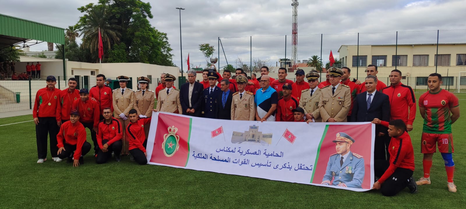 تخليدا للذكرى 68 لتأسيس القوات المسلحة الملكية  قدماء الكوديم ومنتخب الحامية العسكرية في ودية شيقة بمكناس