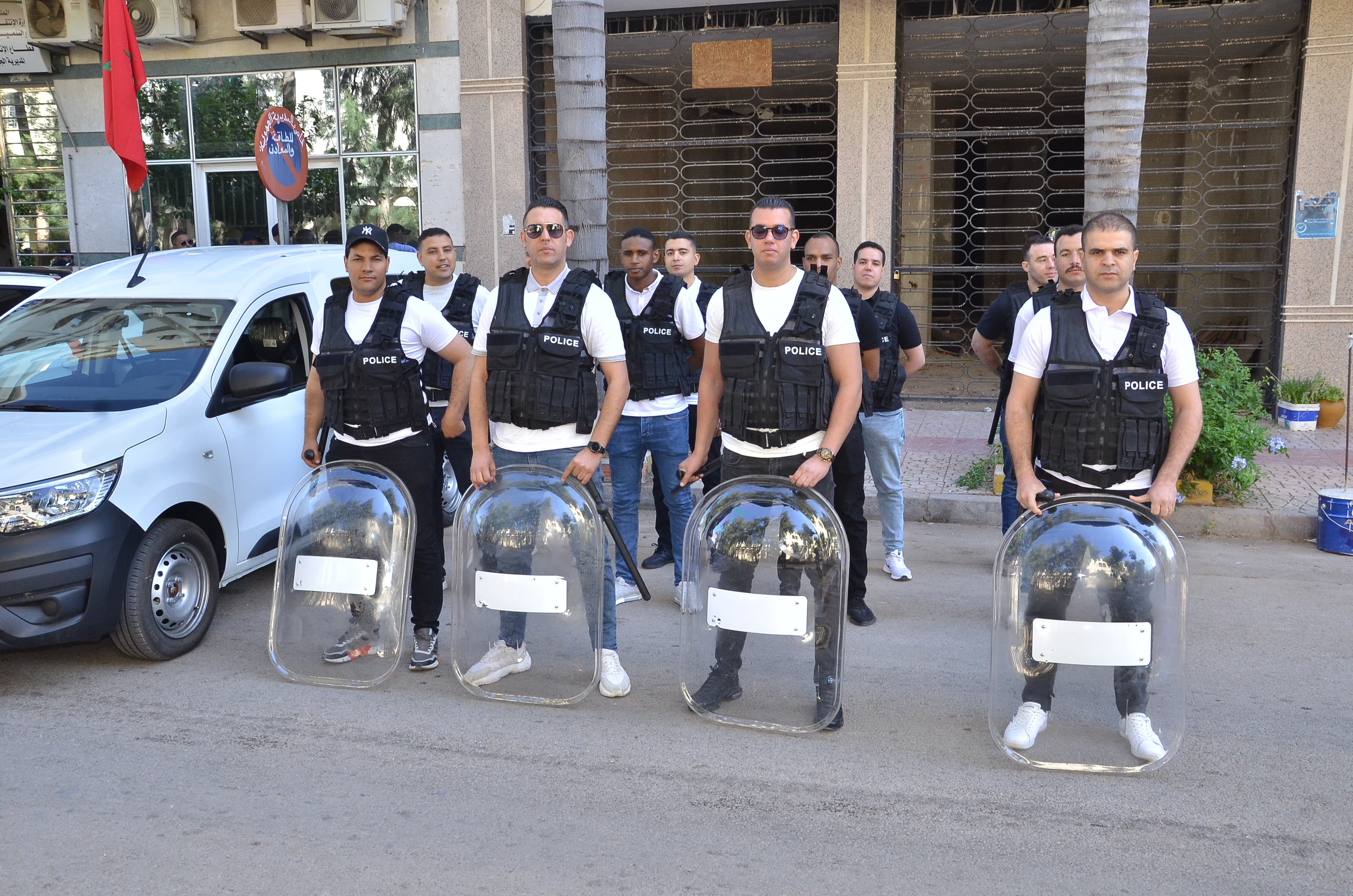 أسرة الأمن بفاس تخلد الذكرى الـ68 لتأسيس المديرية العامة للأمن الوطني أسرة الأمن بفاس تخلد الذكرى الـ68 لتأسيس المديرية العامة للأمن الوطني