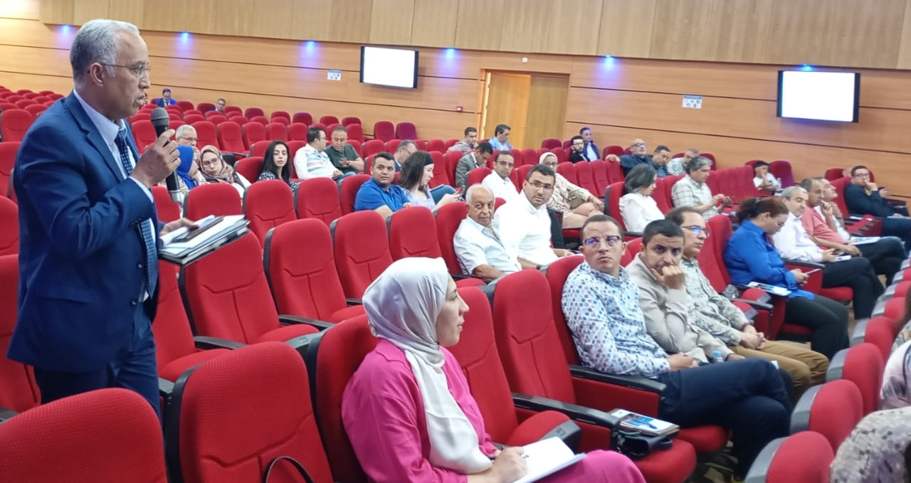 أطباء الشغل وخبراء ومهنيون باحثون، يتدارسون مراجعة القوانين المنظمة للشغل، مع تبني استراتيجية تضمن حق الأجير في حالة المرض الطويل الأمد أطباء الشغل وخبراء ومهنيون باحثون، يتدارسون مراجعة القوانين المنظمة للشغل، مع تبني استراتيجية تضمن حق الأجير في حالة المرض الطويل الأمد