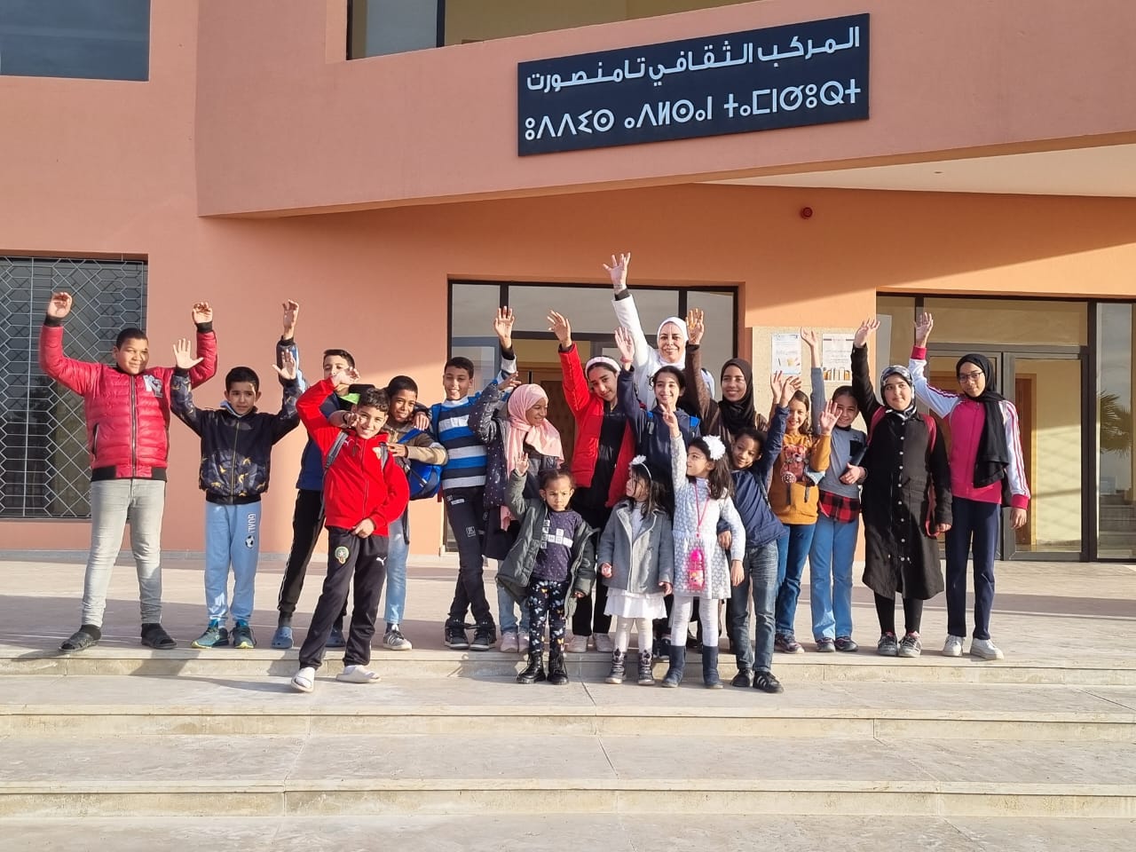 اختتام الموسم السابع لورشات الكتابة الشعرية والإلقاء (للأطفال واليافعين والشباب)  دار الشعر بمراكش تواصل استنبات قيم الشعر  والكتابة الإبداعية والفعل القرائي وتنمية المهارات الإبداعية