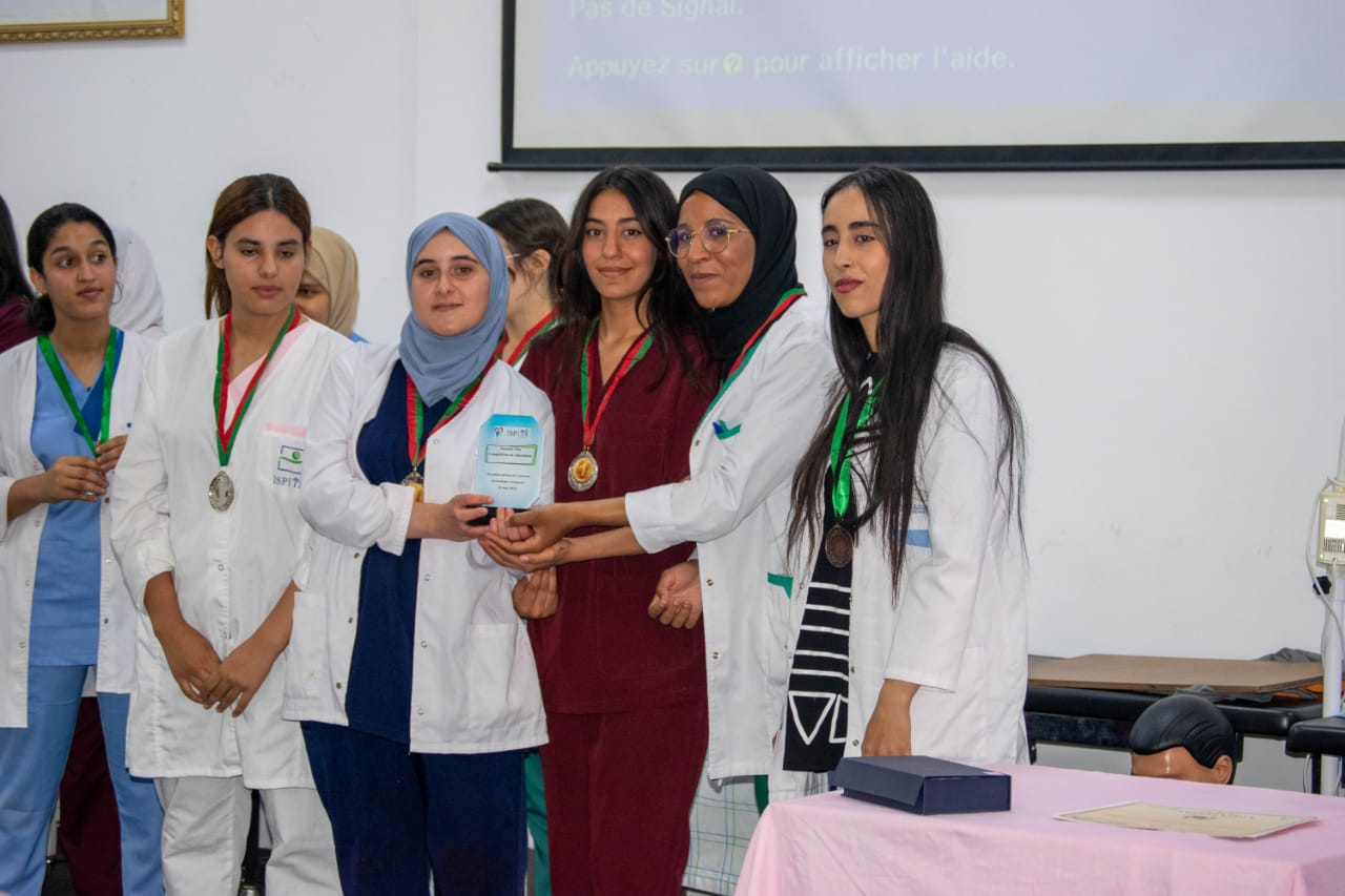 160 من طلبة المعهد العالي للمهن التمريضية وتقنيات الصحة بمكناس، يتنافسون في مسابقة الدورة الثانية للمحاكات 160 من طلبة المعهد العالي للمهن التمريضية وتقنيات الصحة بمكناس، يتنافسون في مسابقة الدورة الثانية للمحاكات