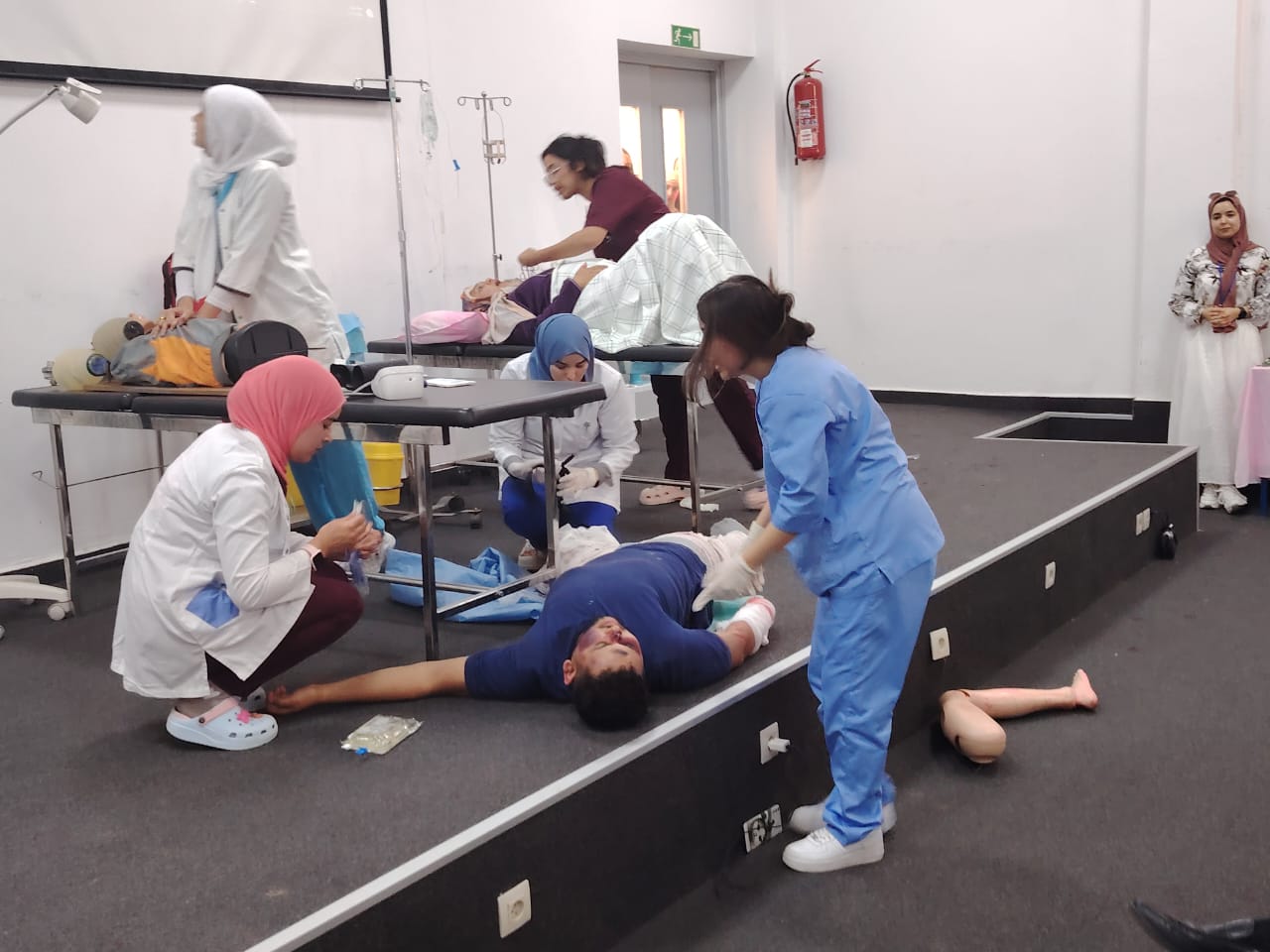 160 من طلبة المعهد العالي للمهن التمريضية وتقنيات الصحة بمكناس، يتنافسون في مسابقة الدورة الثانية للمحاكات 160 من طلبة المعهد العالي للمهن التمريضية وتقنيات الصحة بمكناس، يتنافسون في مسابقة الدورة الثانية للمحاكات