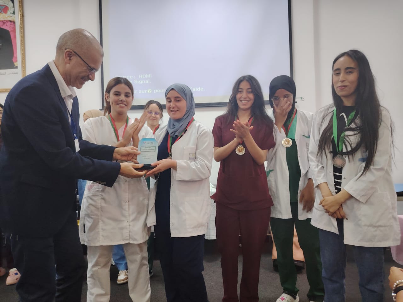 160 من طلبة المعهد العالي للمهن التمريضية وتقنيات الصحة بمكناس، يتنافسون في مسابقة الدورة الثانية للمحاكات 160 من طلبة المعهد العالي للمهن التمريضية وتقنيات الصحة بمكناس، يتنافسون في مسابقة الدورة الثانية للمحاكات