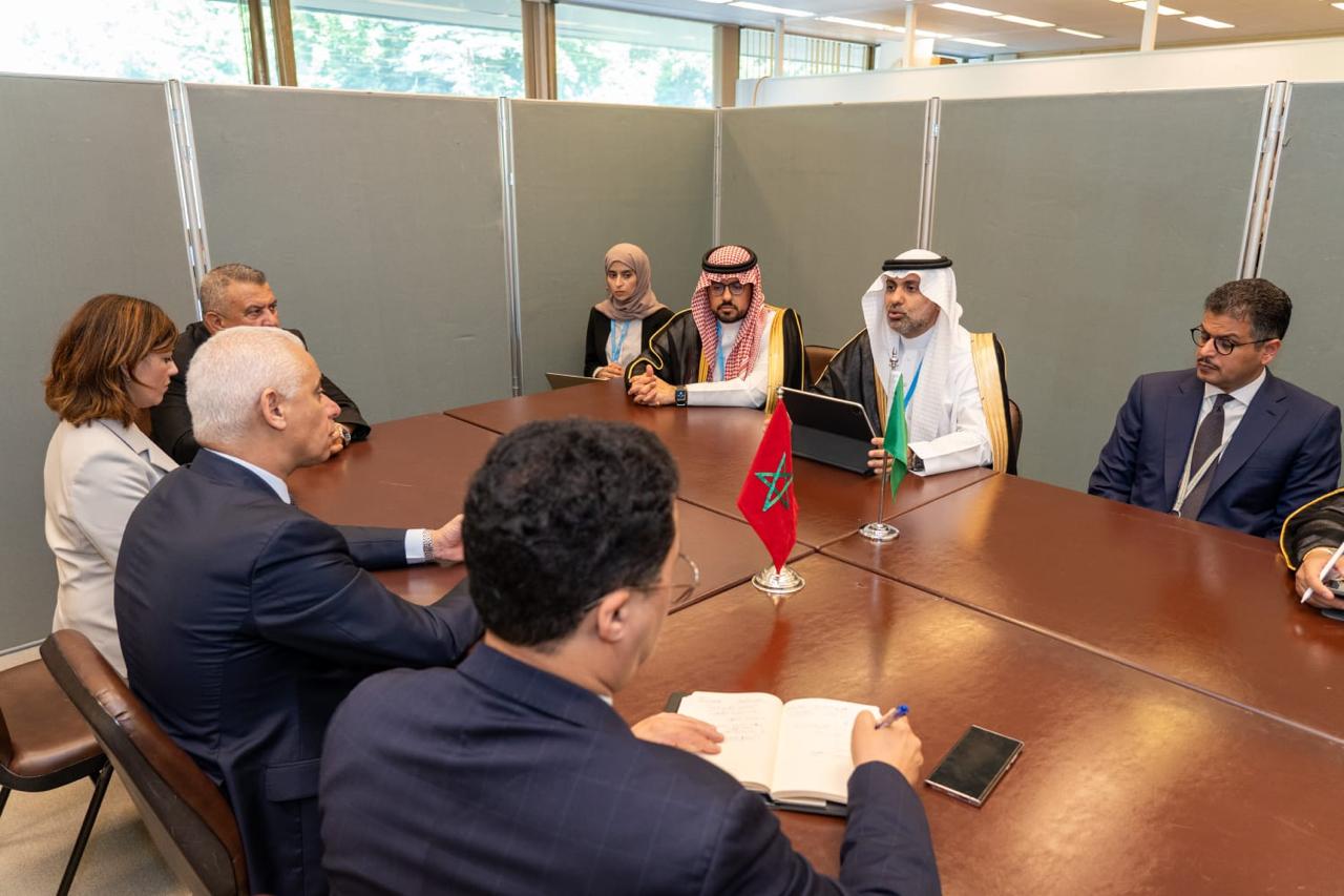 جنيف.. آيت الطالب يجري سلسلة مباحثات مع نظرائه الأجانب هامش أشغال الدورة 76 لمنظمة الصحة العالمية جنيف.. آيت الطالب يجري سلسلة مباحثات مع نظرائه الأجانب هامش أشغال الدورة 76 لمنظمة الصحة العالمية