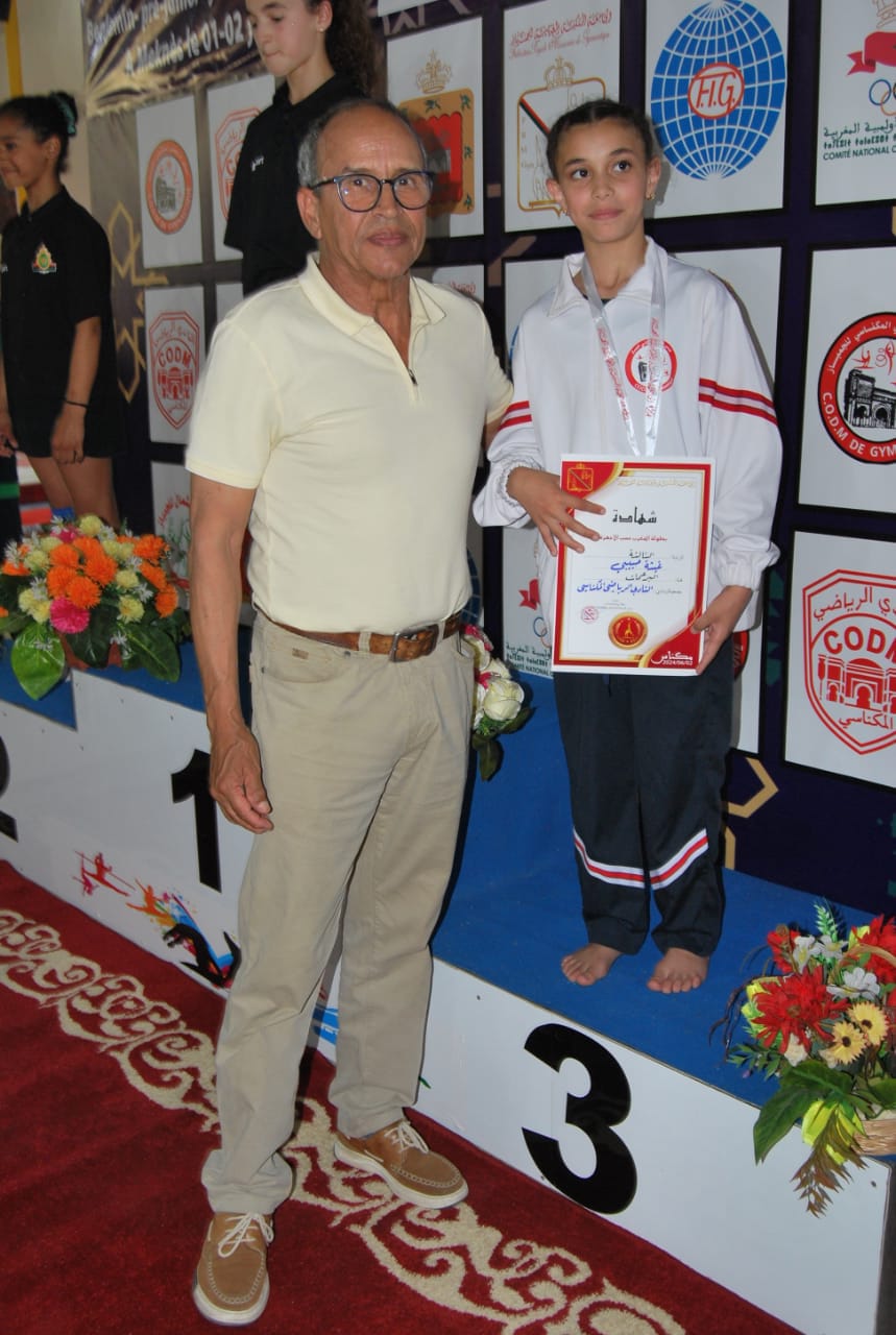 تحت إشراف الجامعة الملكية المغربية للجمباز نظم النادي الرياضي المكناسي للجمباز الفني بطولة المغرب في الجمباز فردي عام . للبراعم ما قبل الشبان و شبان إناث وذكور بمكناس .